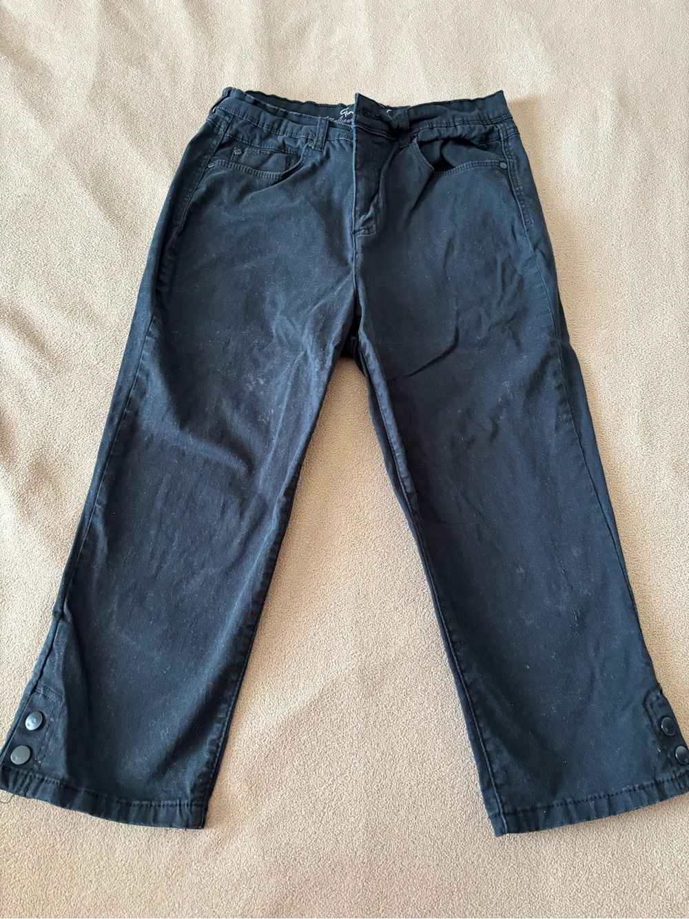 Women’s Black Casual capri Pants